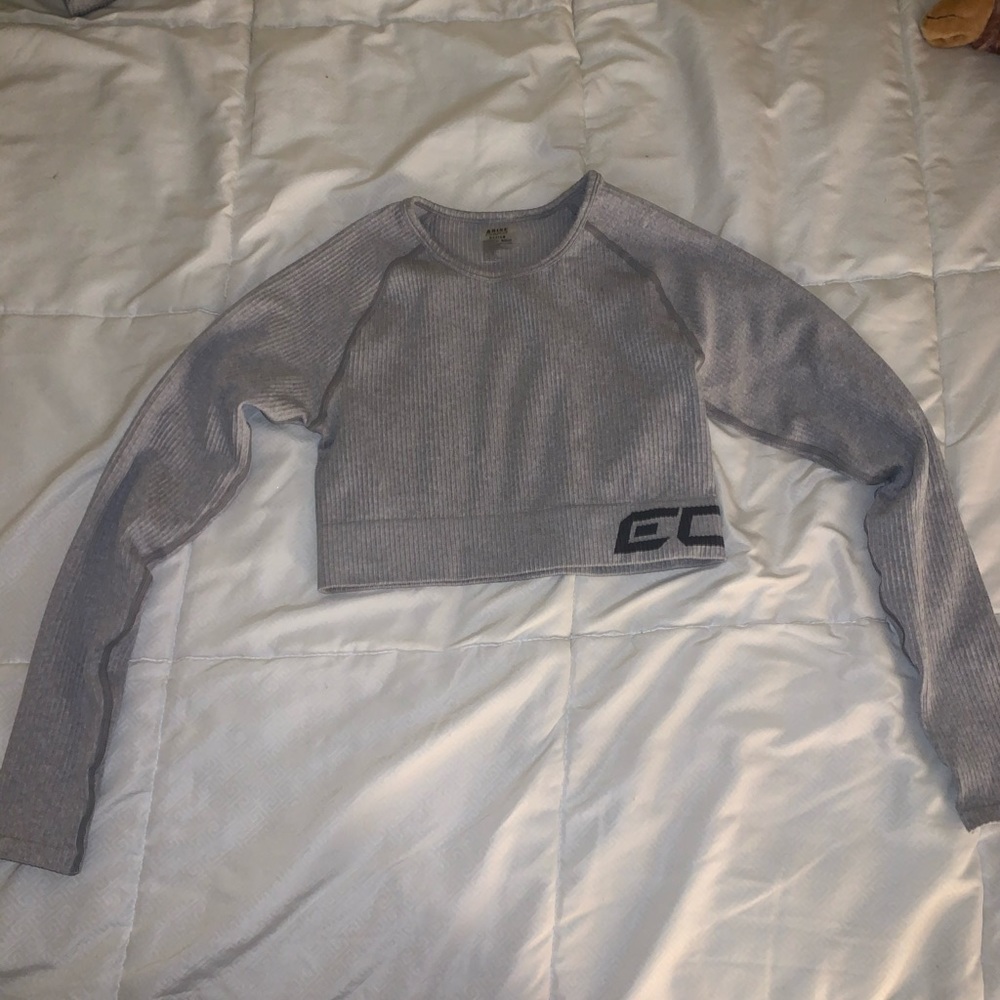 ECHT arise comfort long sleeve